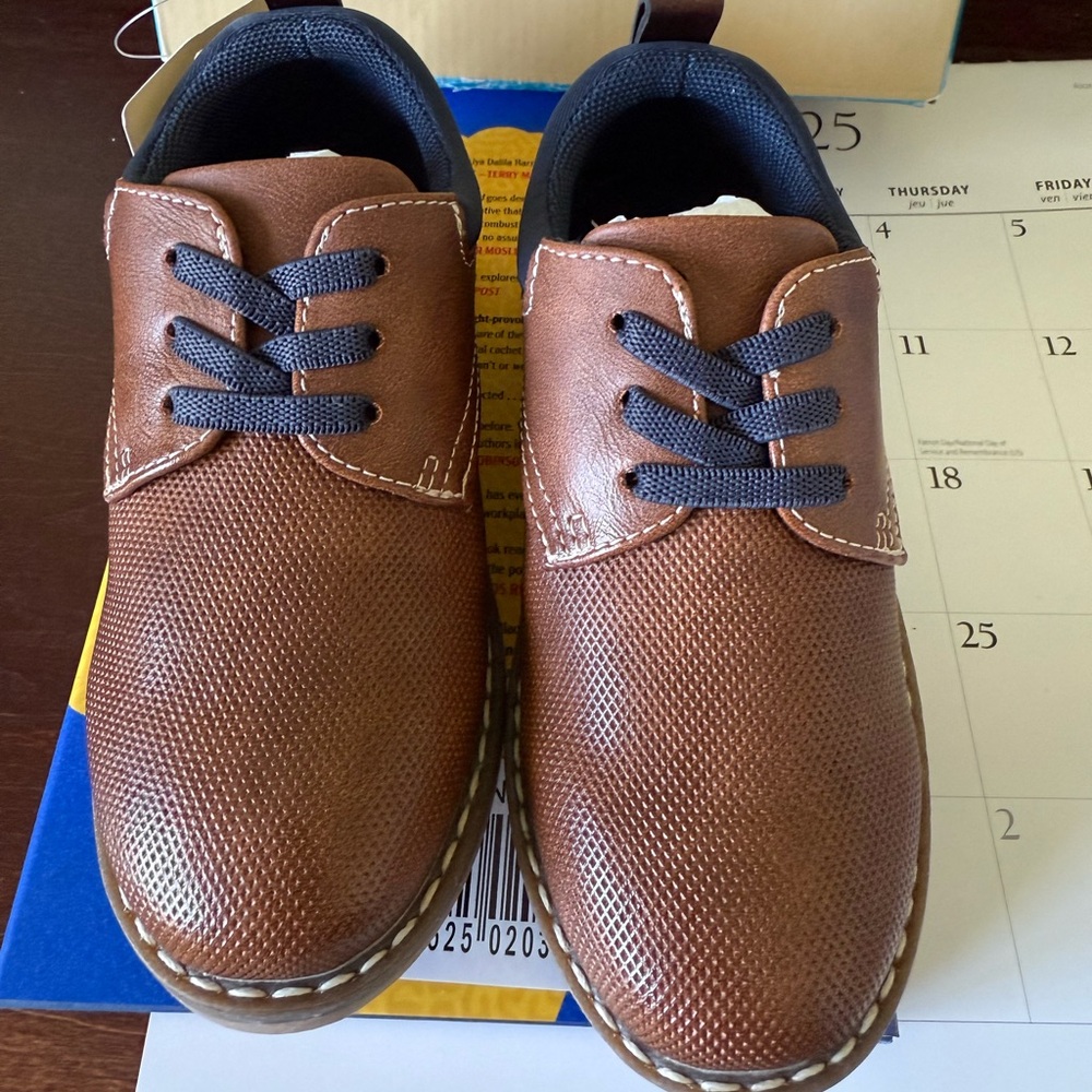 Toddler Boys dress shoes 10M NIB